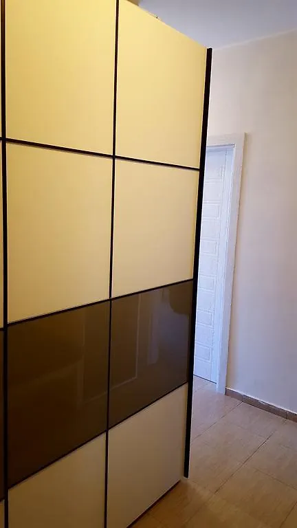 Modern Home Apartment Airport ソフィア 0*,